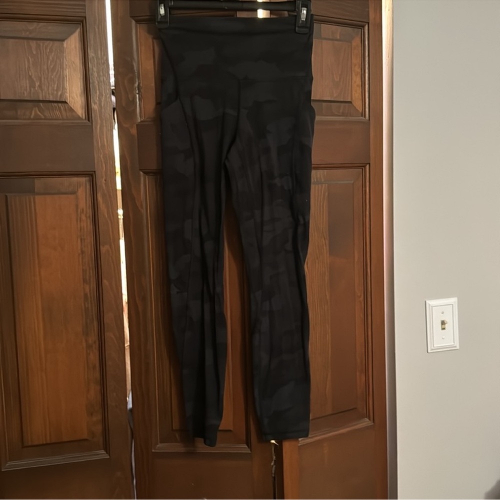 lululemon black camo align leggings with pockets size 4